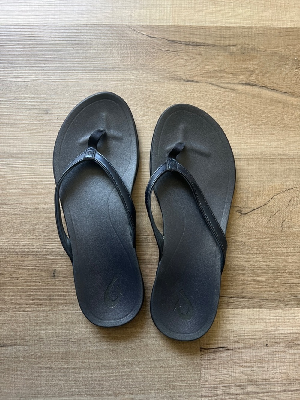 OluKai Black Women's Flip Flop Sandals